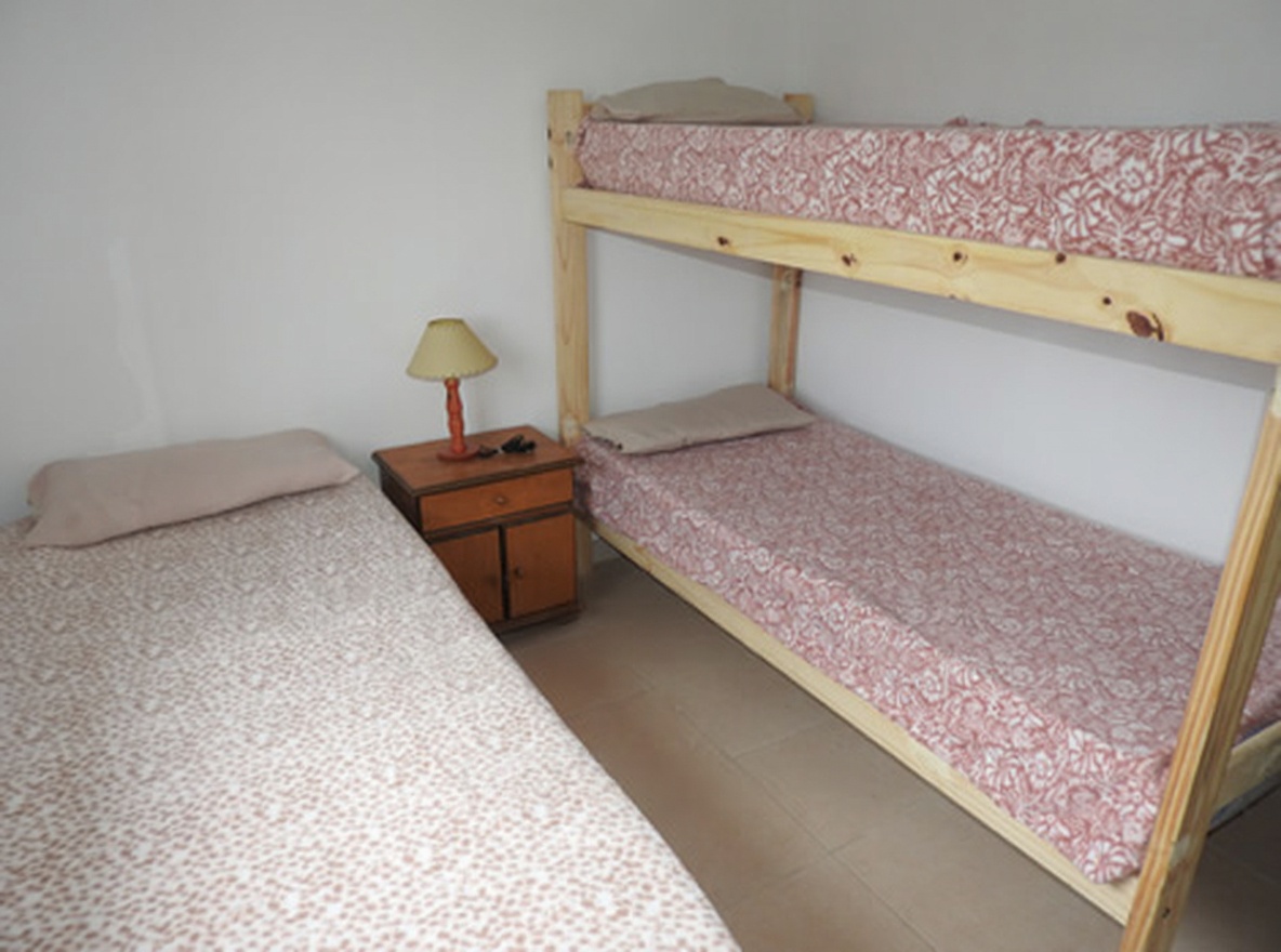 Departamentos sobre avenida principal en Santa Teresita miniatura 9