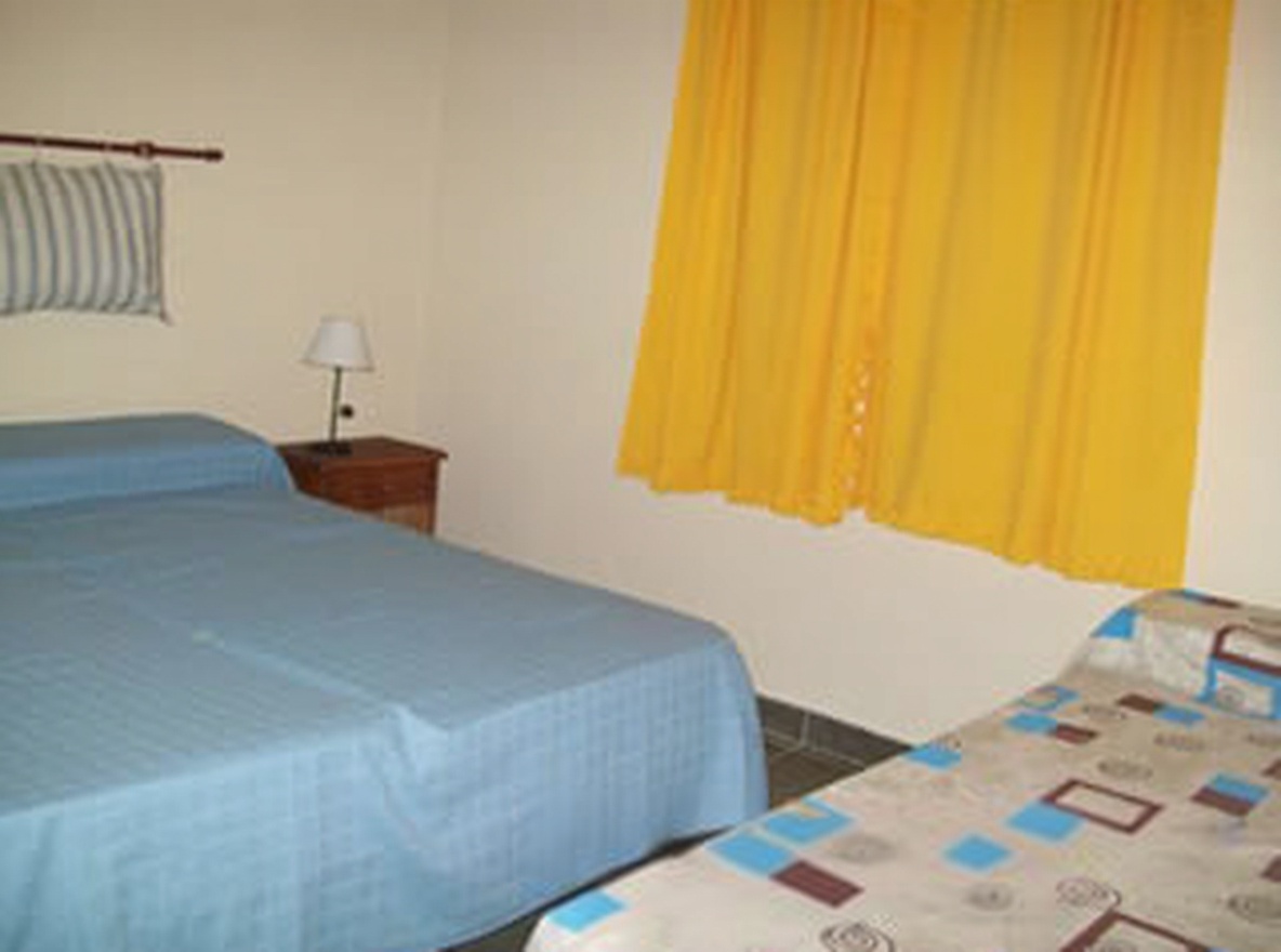 Departamentos con cochera y parrilla en Lucila del Mar miniatura 6