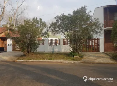 Departamentos con pileta y parrilla a 6 cuadras del mar en Lucila del Mar