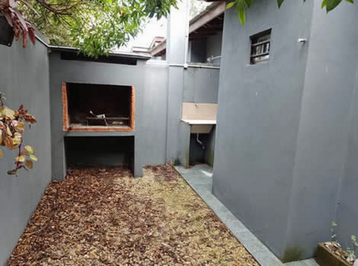 Departamentos de 2 y 3 ambientes en Lucila del Mar miniatura 8