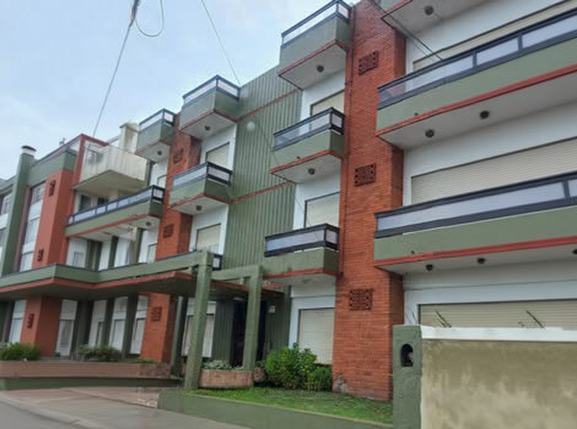 Departamentos familiares en Lucila del Mar, cerca del mar