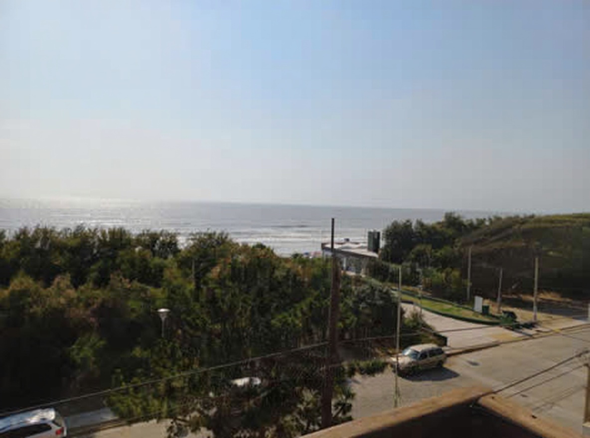 Departamentos familiares en Lucila del Mar, cerca del mar miniatura 10