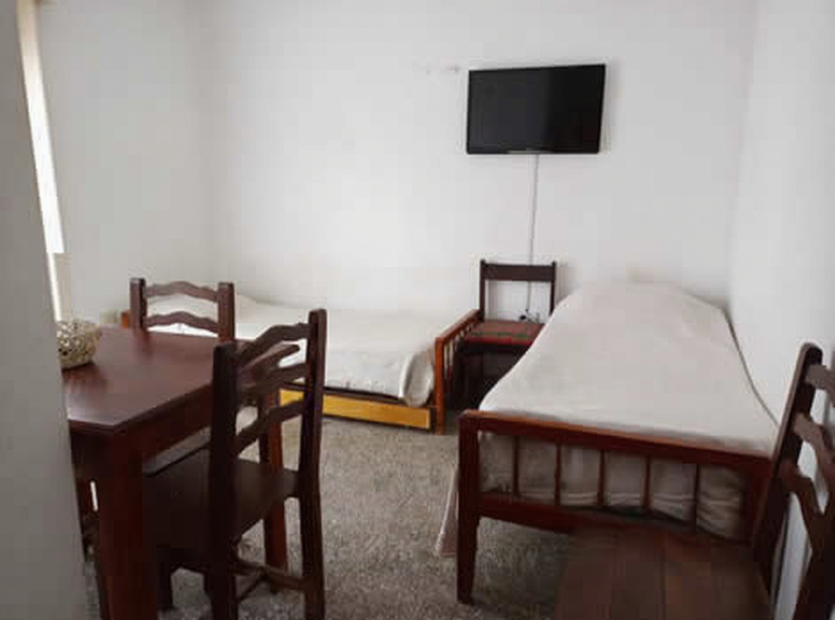 Departamentos en Villa Gesell a 5 cuadras del mar y 2 del centro miniatura 11