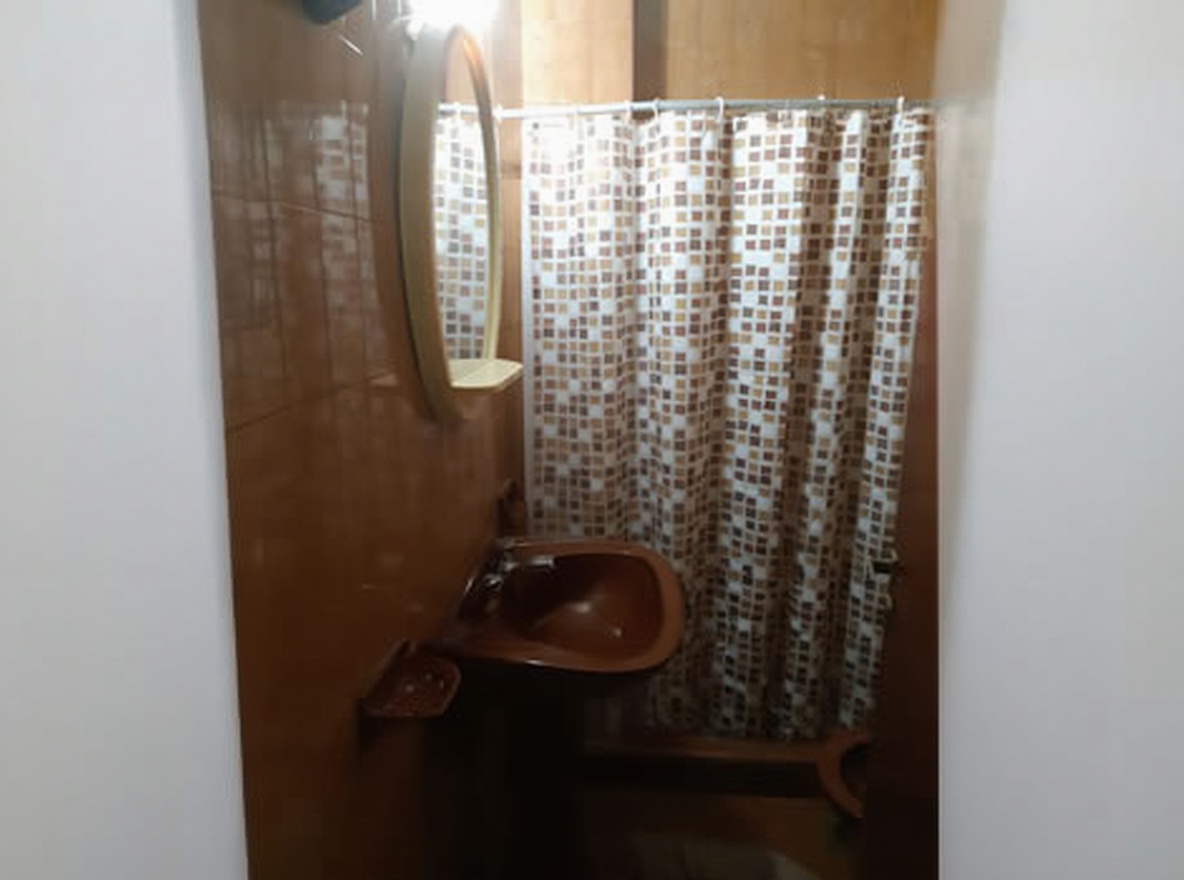 Departamentos sobre peatonal y a media cuadra del mar en Santa Teresita miniatura 9