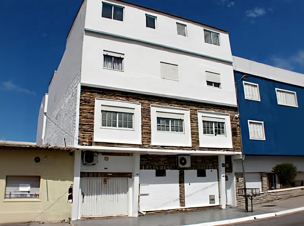 Departamentos con pileta y parrilla frente al mar en Santa Teresita