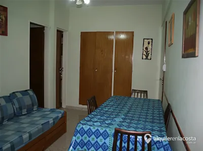 Departamentos con patio y parrilla a 150 metros del mar en Santa Teresita foto 2