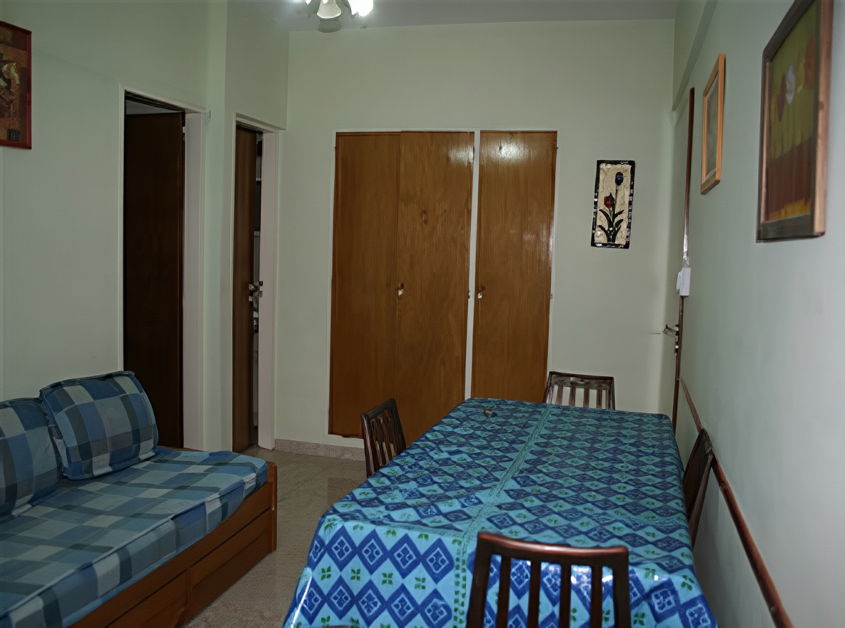 Departamentos con patio y parrilla a 150 metros del mar en Santa Teresita miniatura 2