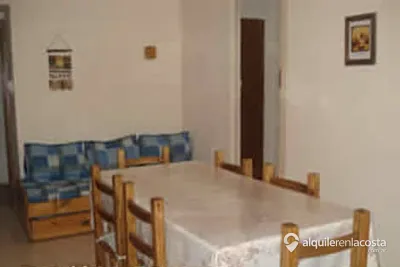Departamentos con patio y parrilla a 150 metros del mar en Santa Teresita foto 5