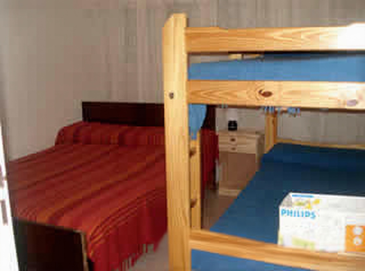 Departamentos con patio y parrilla a 150 metros del mar en Santa Teresita miniatura 8