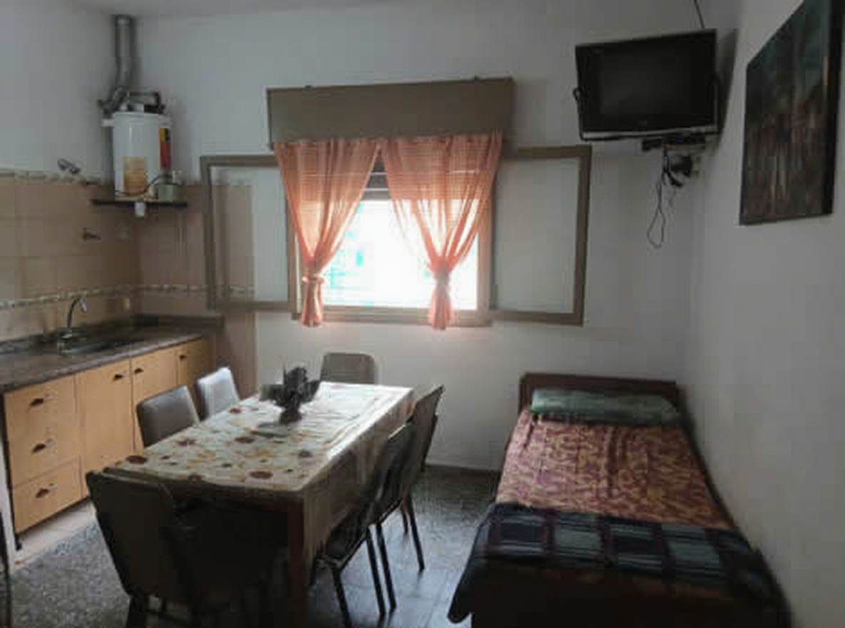 Departamentos a 150 metros del mar en San Clemente del Tuyú miniatura 4