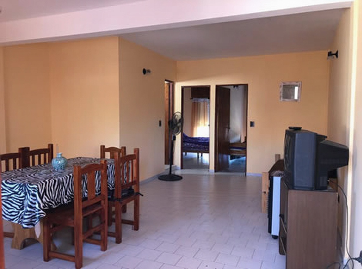 Departamentos con parque y parrilla a 5 cuadras del mar en Las Toninas miniatura 3