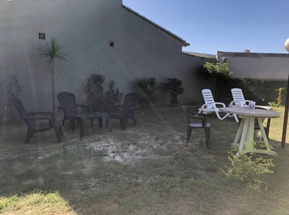 Departamentos con parque y parrilla a 5 cuadras del mar en Las Toninas miniatura 11