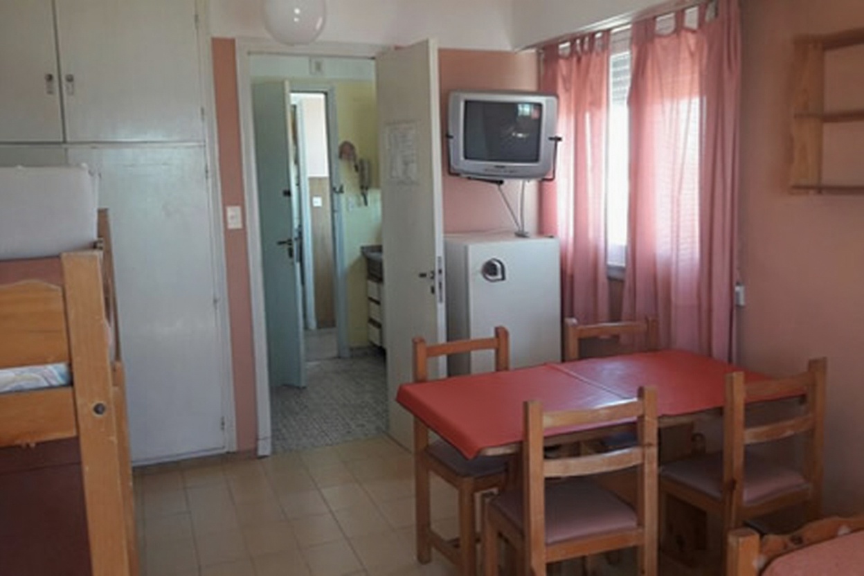 Departamentos con cochera en Las Toninas miniatura 4