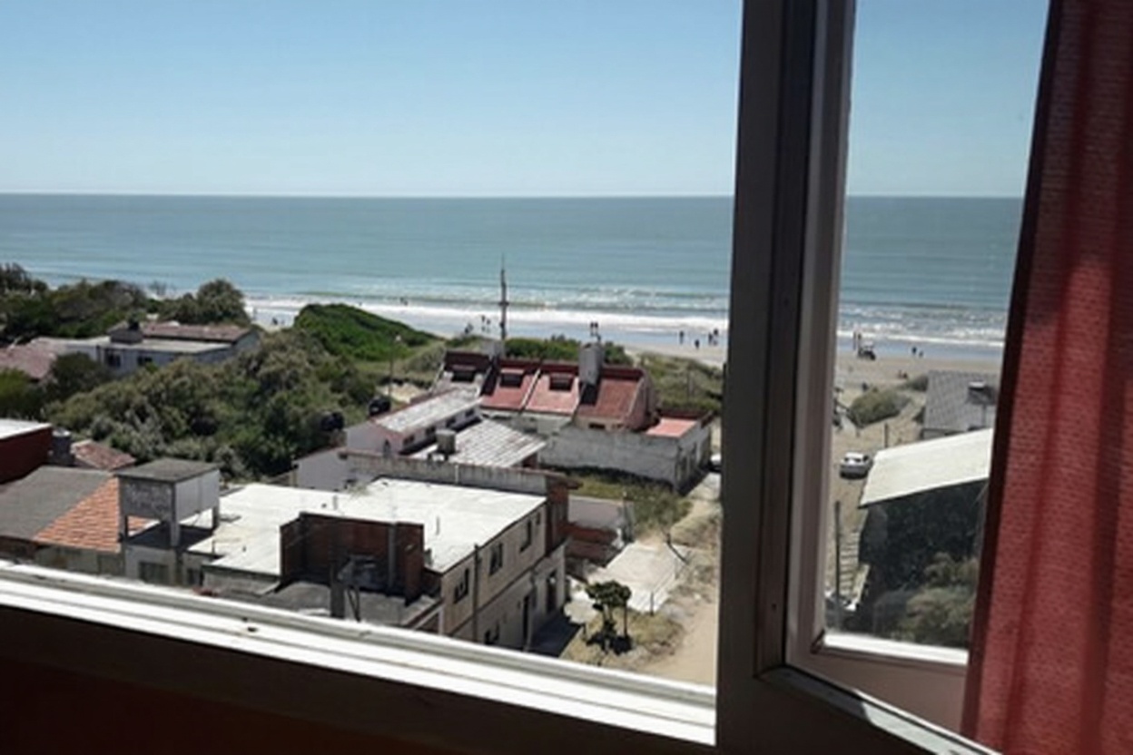 Departamentos con cochera en Las Toninas miniatura 7