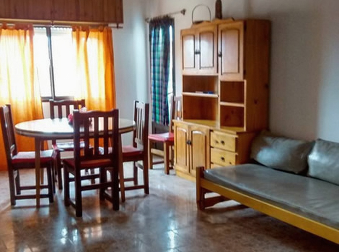 Departamentos con cochera a 100 metros del mar en Las Toninas miniatura 3