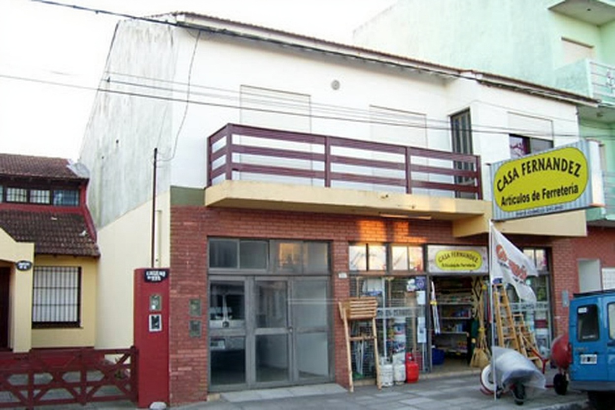 Departamentos con cochera a 100 metros del mar en Las Toninas miniatura 8