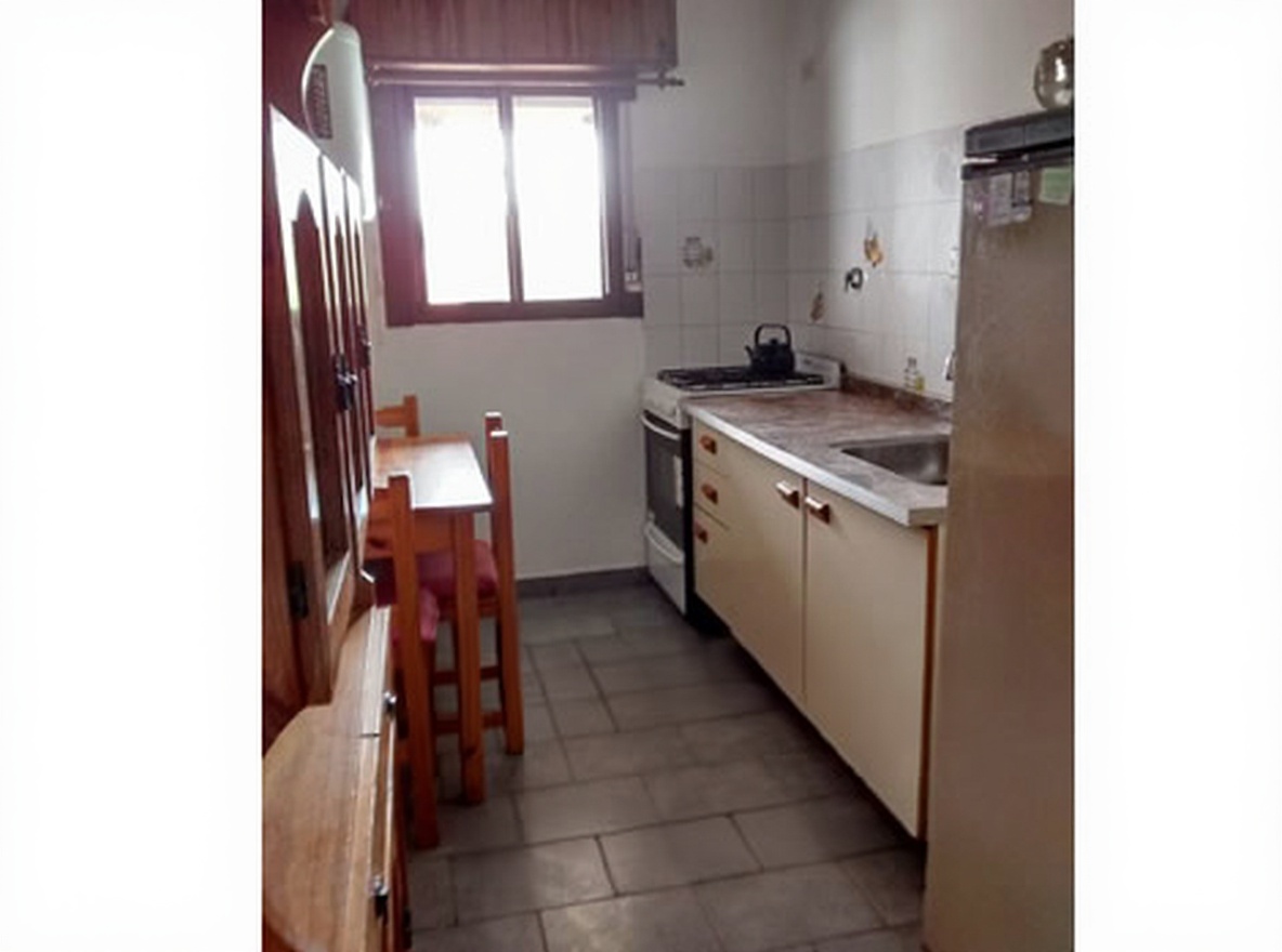 Departamentos con cochera a 100 metros del mar en Las Toninas miniatura 10