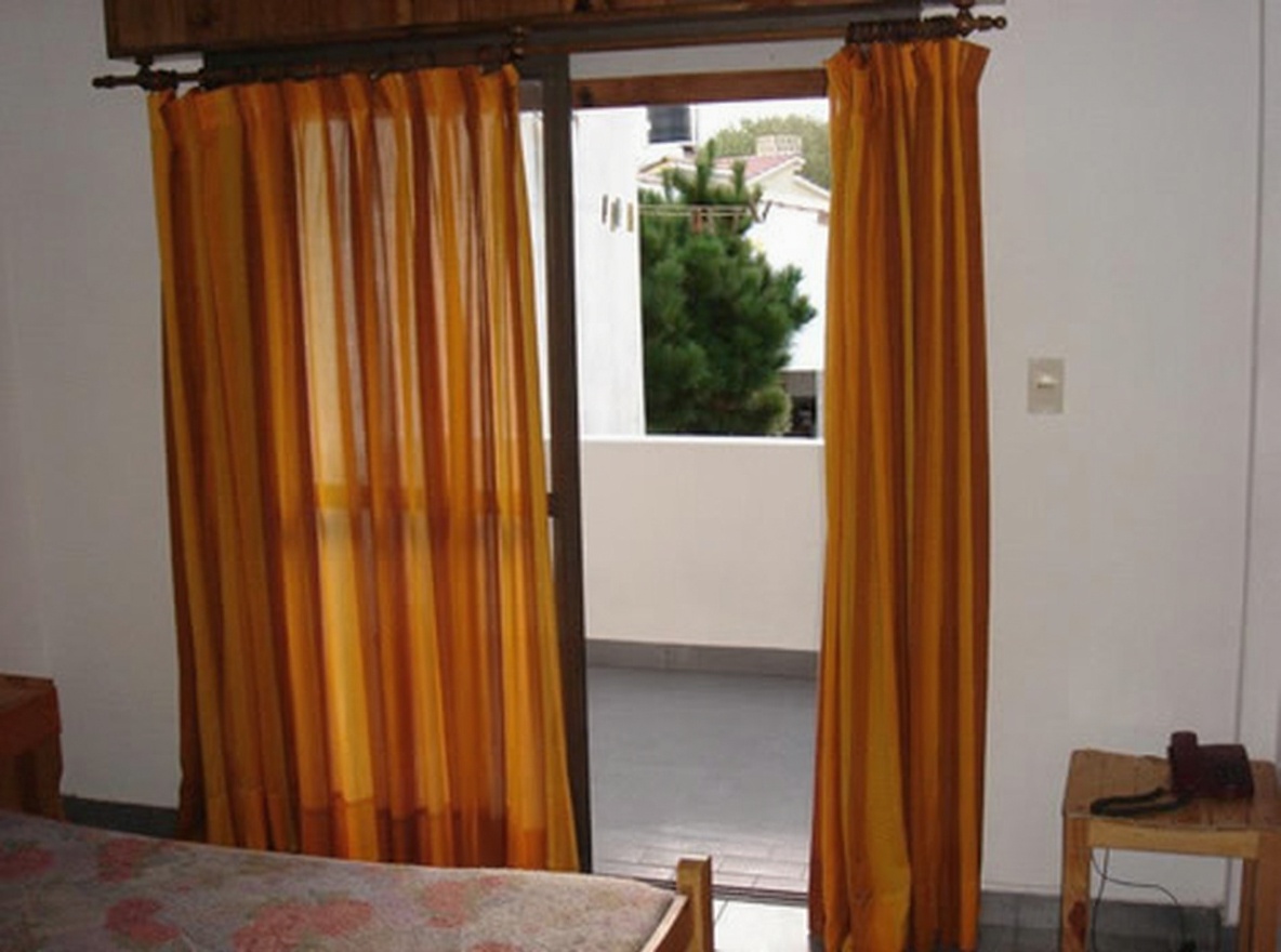 Departamentos con cochera a 100 metros del mar en Las Toninas miniatura 12