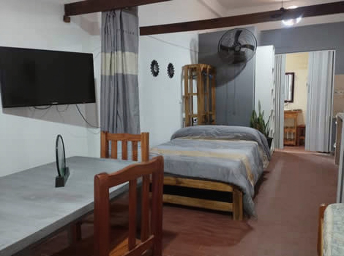 Monoambiente con WiFi a 100 metros del mar en Las Toninas miniatura 6