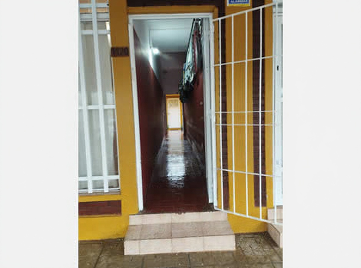 Monoambiente con WiFi a 100 metros del mar en Las Toninas miniatura 9