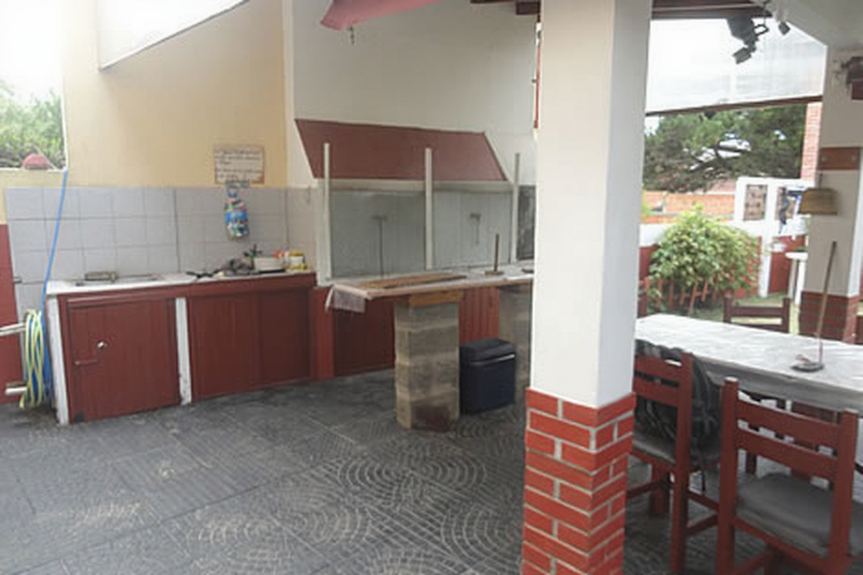 Departamentos a 200 metros del mar en Las Toninas miniatura 3