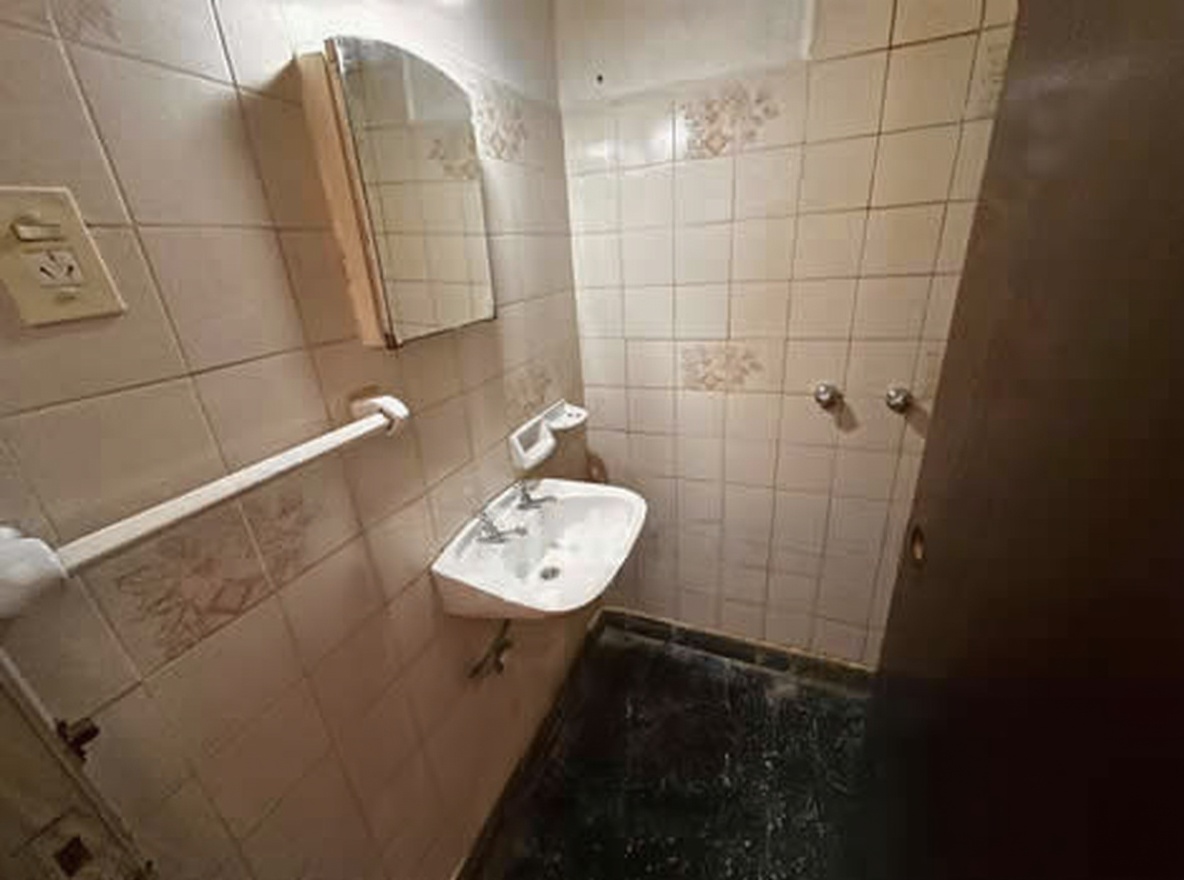 Departamentos con cochera a 200 metros del mar en Las Toninas miniatura 8