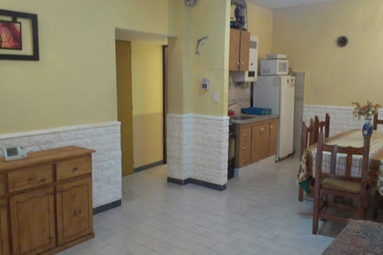 Dúplex con parrilla a 2 cuadras del mar en Las Toninas miniatura 4