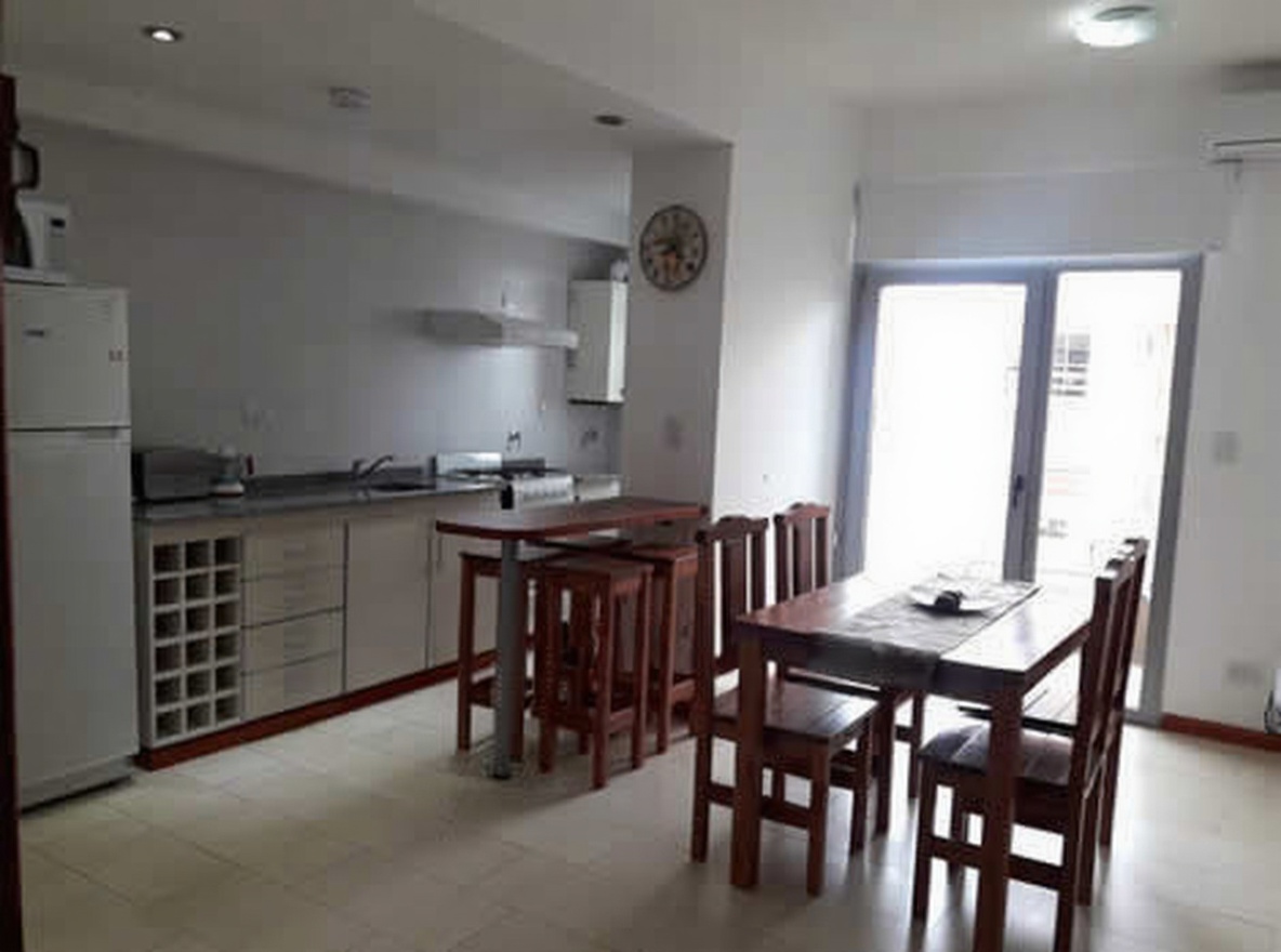 Departamentos con pileta y parrilla a 2 cuadras del mar en Santa Teresita