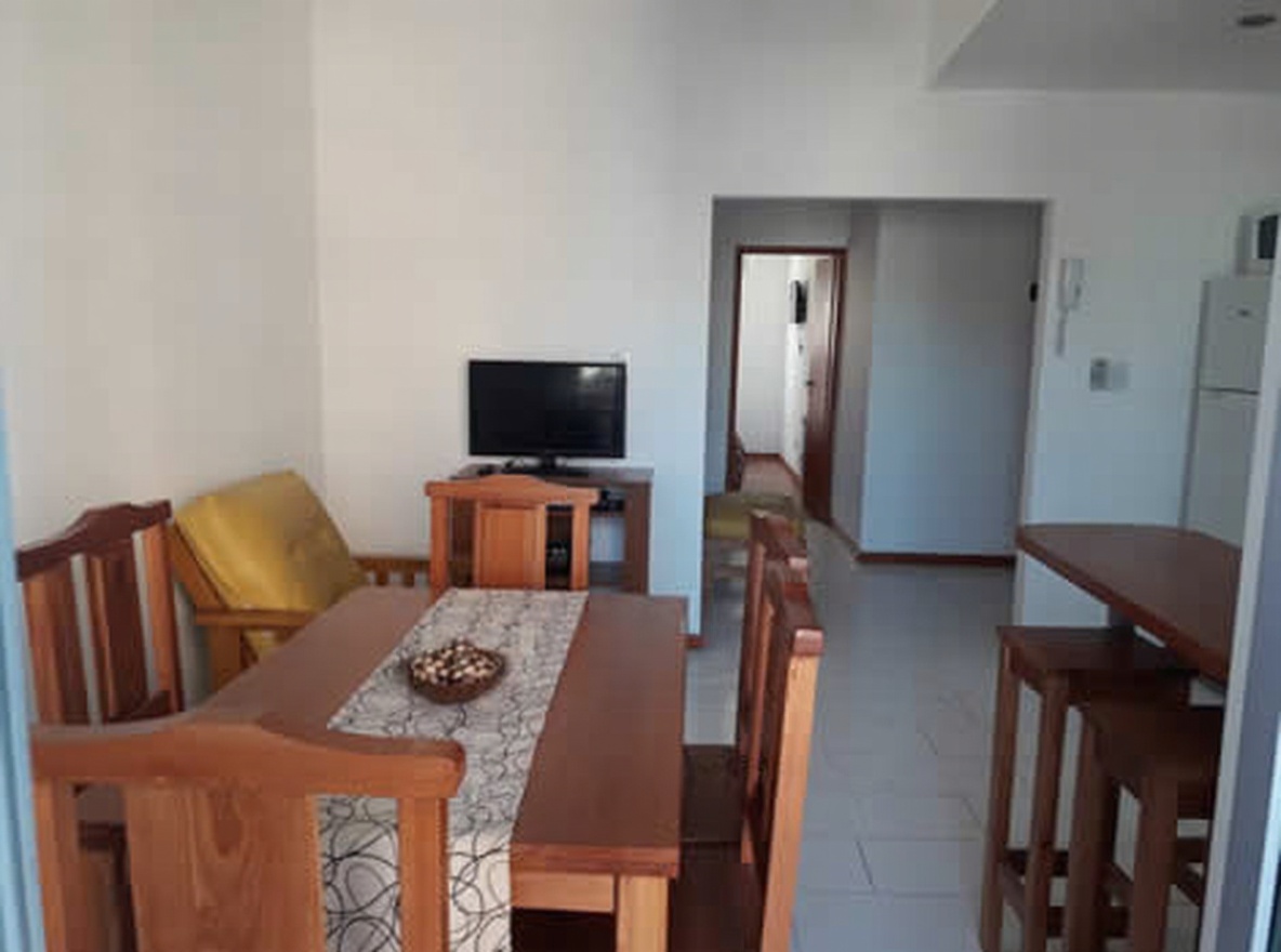 Departamentos con pileta y parrilla a 2 cuadras del mar en Santa Teresita miniatura 10