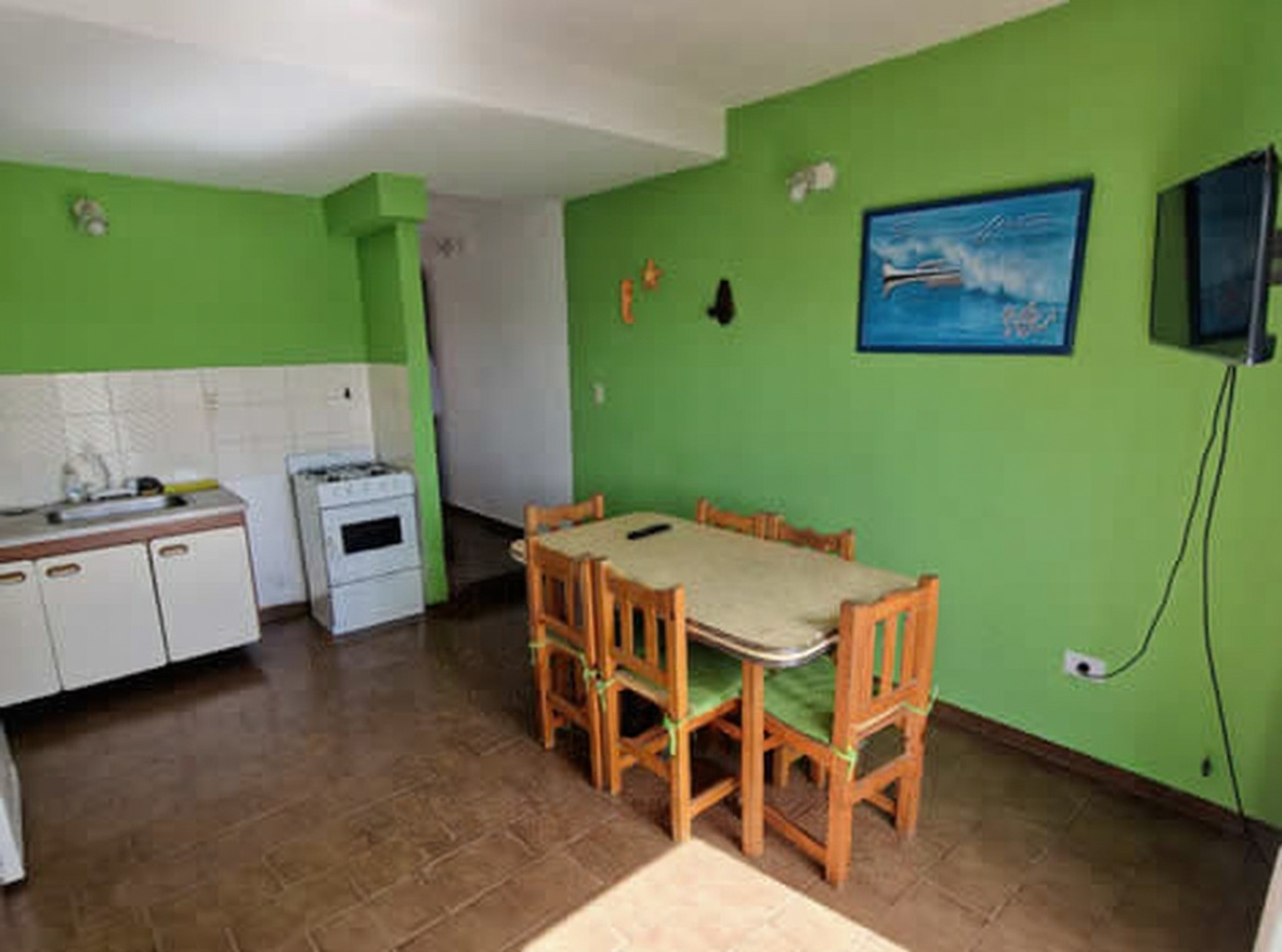 Departamentos a 300 metros del mar en Mar del Tuyú miniatura 6