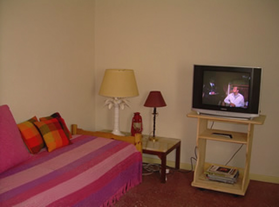 Departamentos a 180 metros del mar en San Clemente del Tuyú miniatura 5