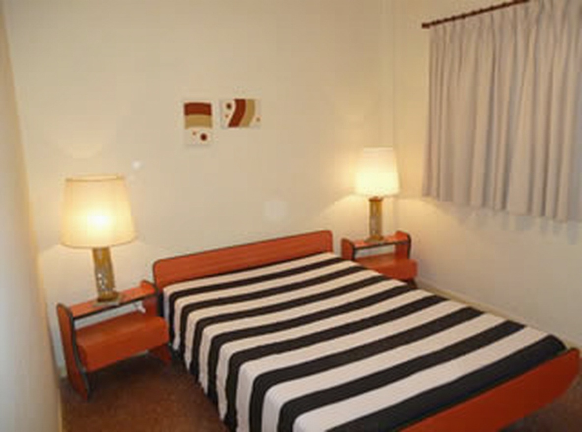 Departamentos a 180 metros del mar en San Clemente del Tuyú miniatura 9