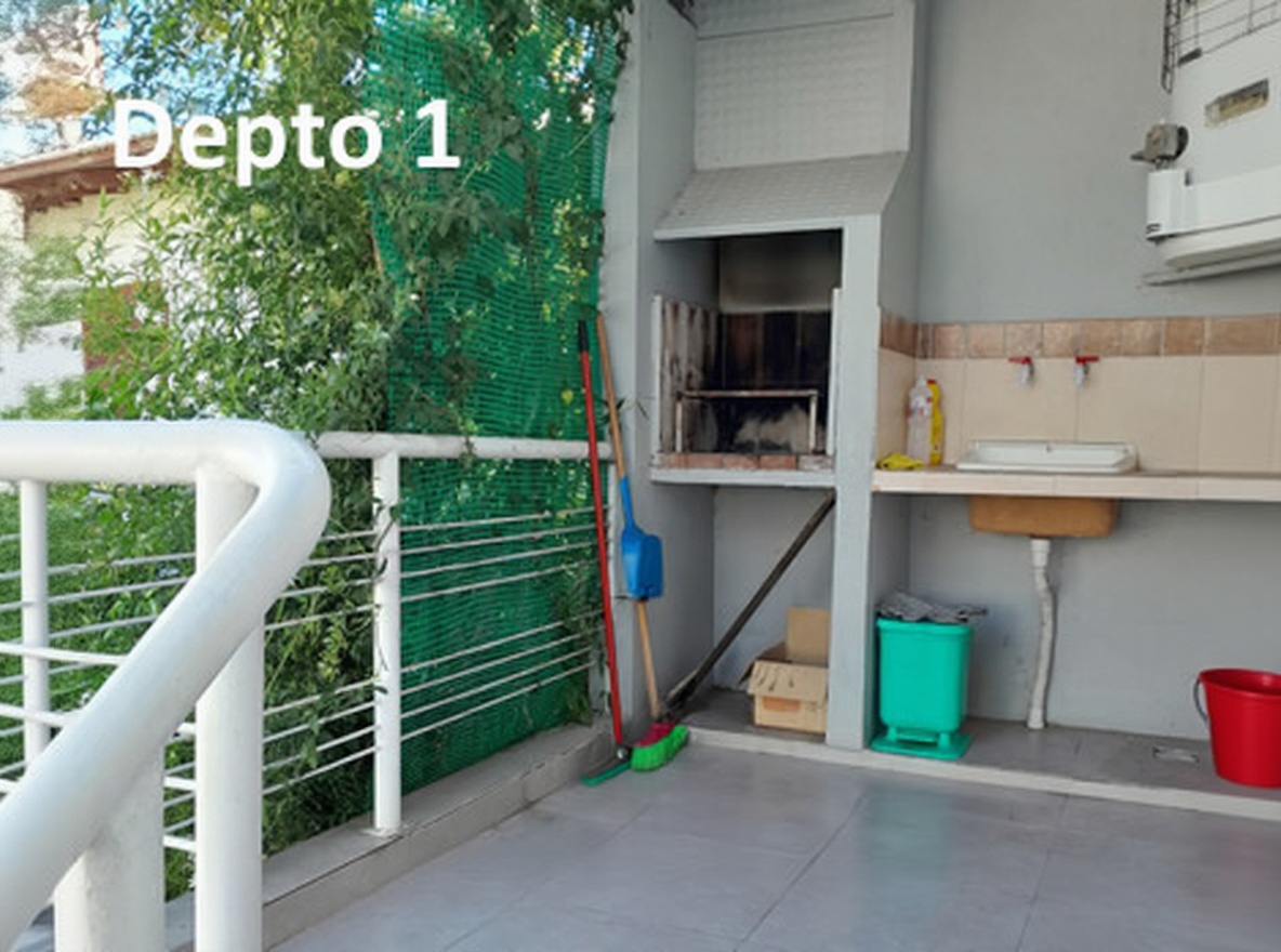 Departamentos con patio y parrilla a 150 metros del mar en Mar del Tuyú miniatura 10