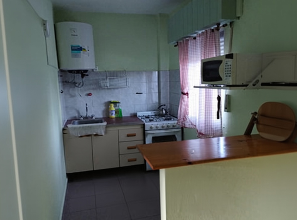 Departamentos con parque y parrilla a 200 metros del mar en Las Toninas miniatura 2