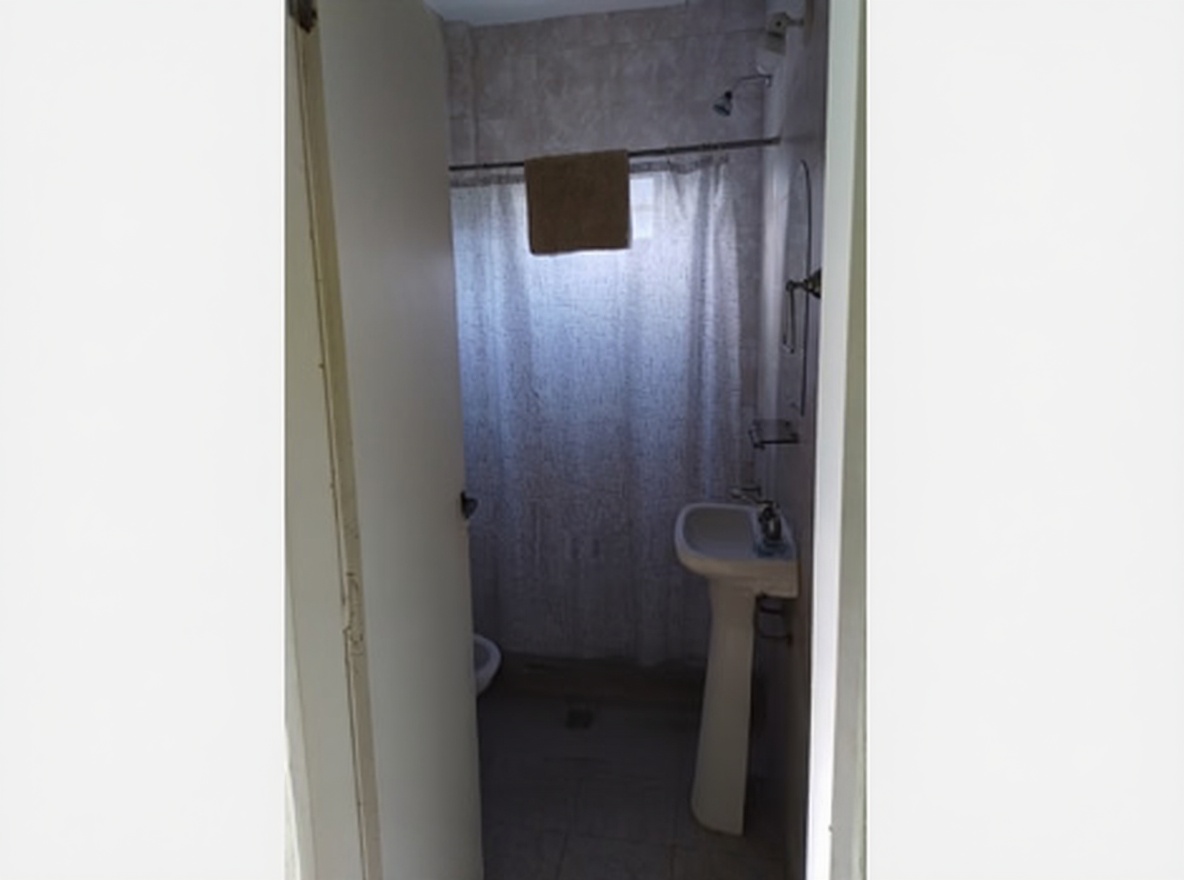 Departamentos con parque y parrilla a 200 metros del mar en Las Toninas miniatura 6