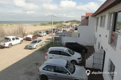 Dúplex con WiFi frente al mar en Mar del Tuyú foto 2