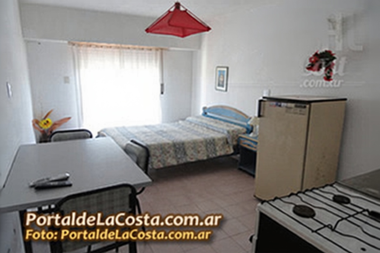 Departamentos con pileta y parrilla en Santa Teresita miniatura 2