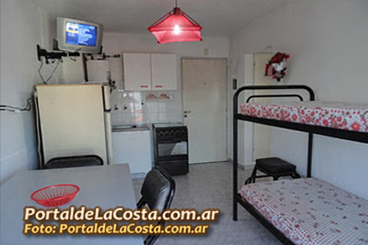 Departamentos con pileta y parrilla en Santa Teresita miniatura 5