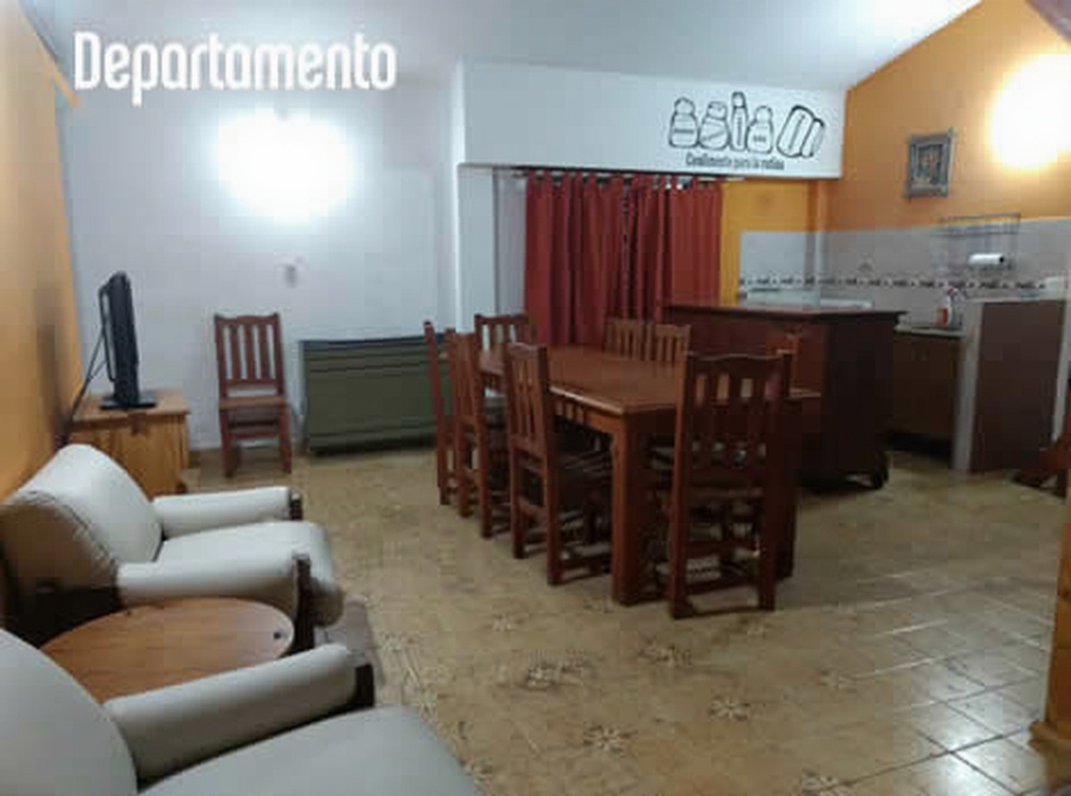 Departamento con cochera y parrilla a 100 metros del mar en Las Toninas