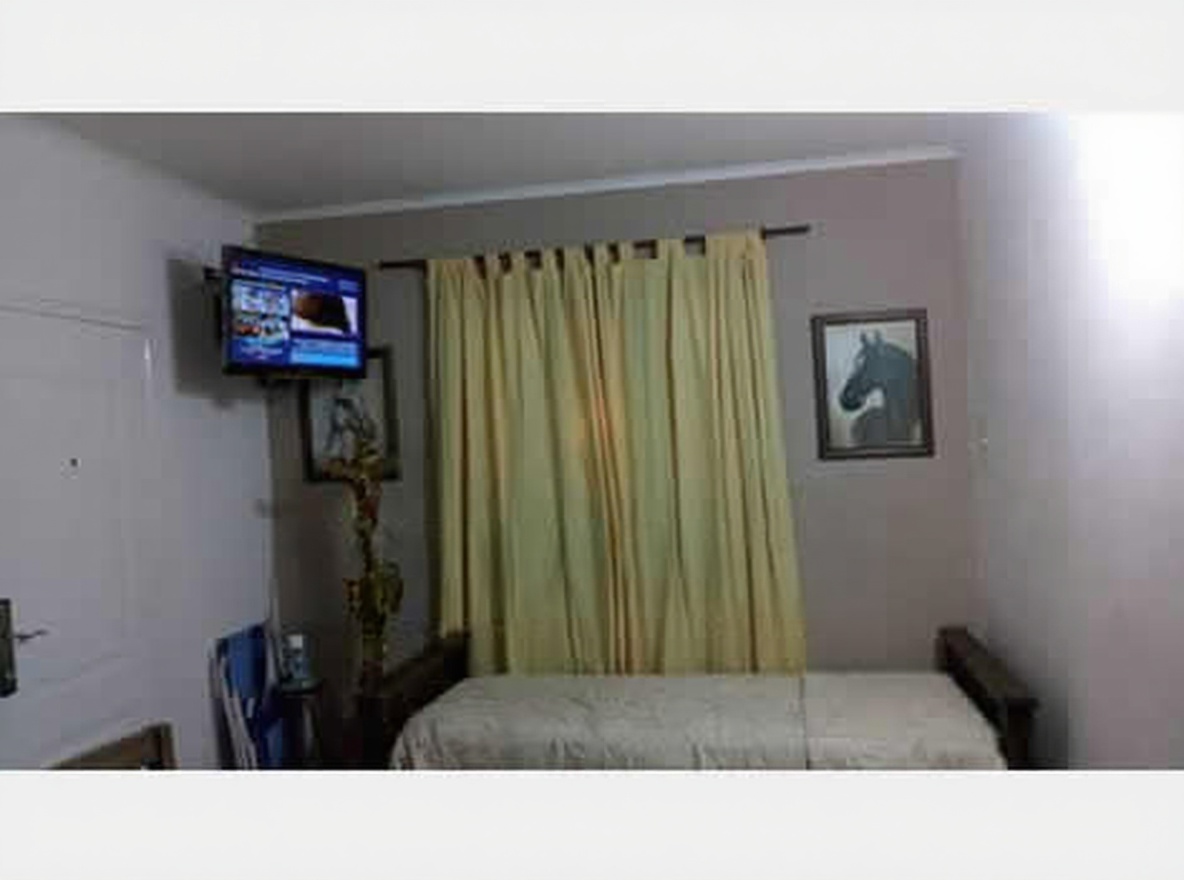 Casa con parrilla en Santa Teresita miniatura 3