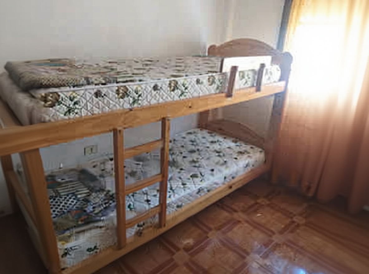 Departamento con parrilla a 2 cuadras del mar en Mar del Tuyú miniatura 6