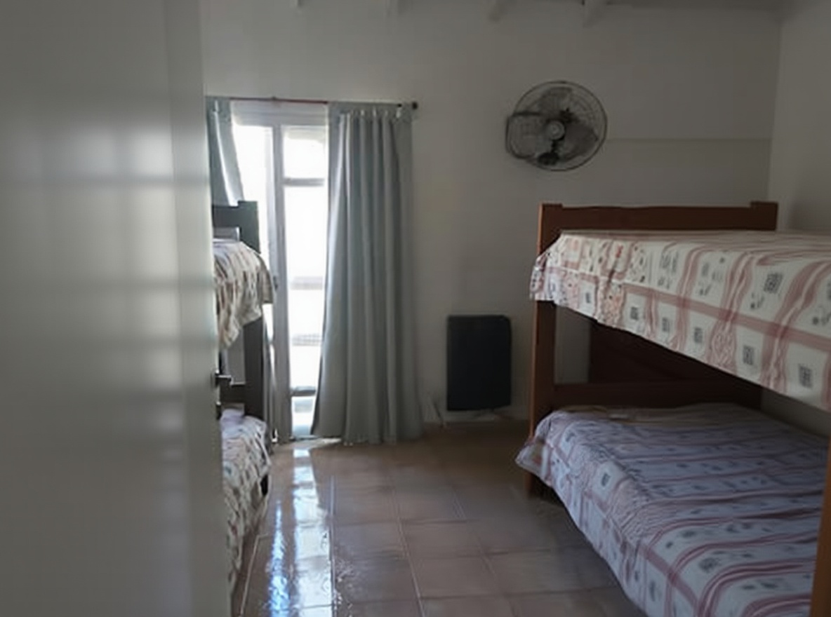 Departamento con pileta y parrilla frente al mar en Costa del Este miniatura 8