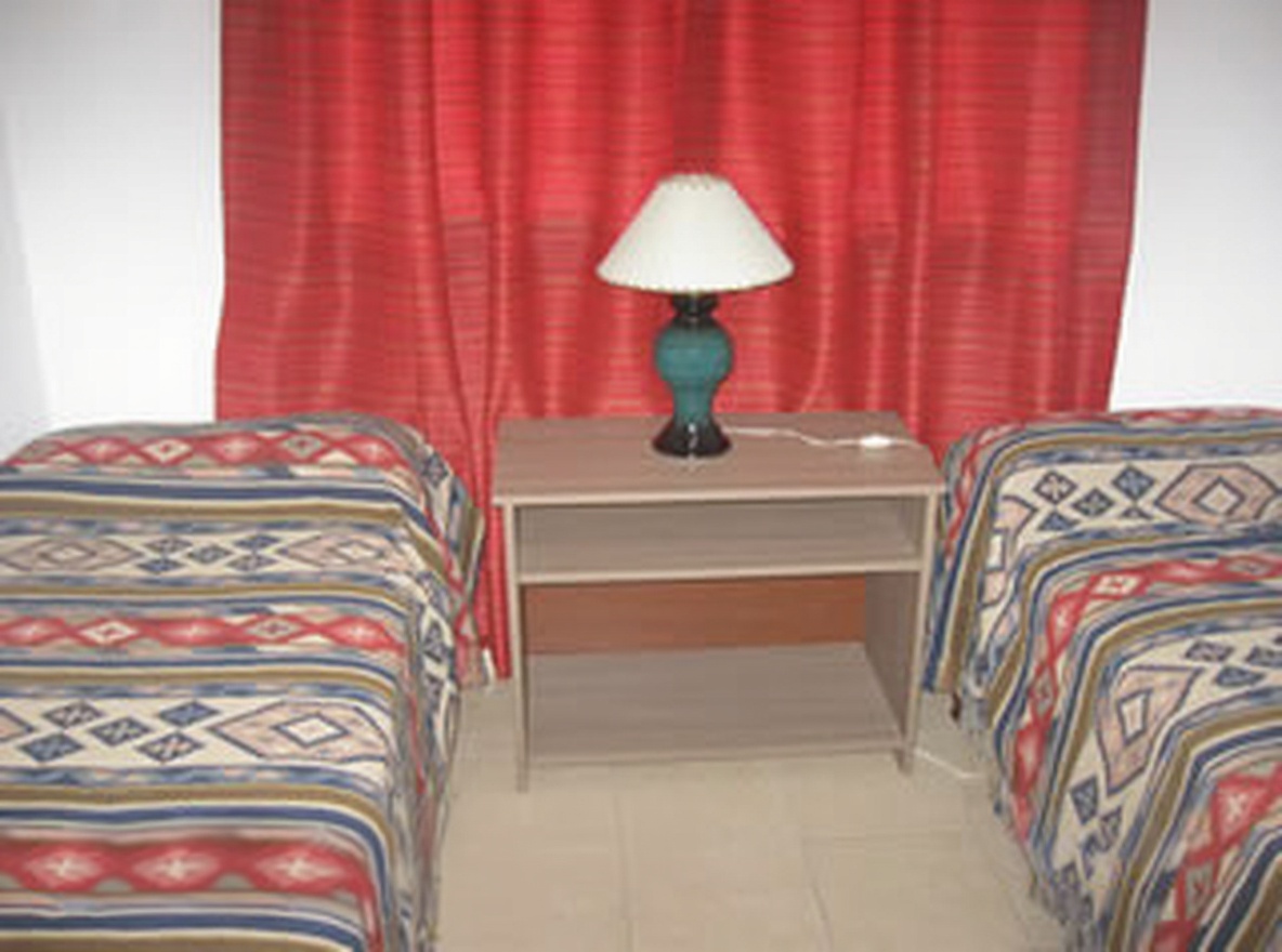 Departamento con pileta y parrilla en Costa del Este miniatura 3