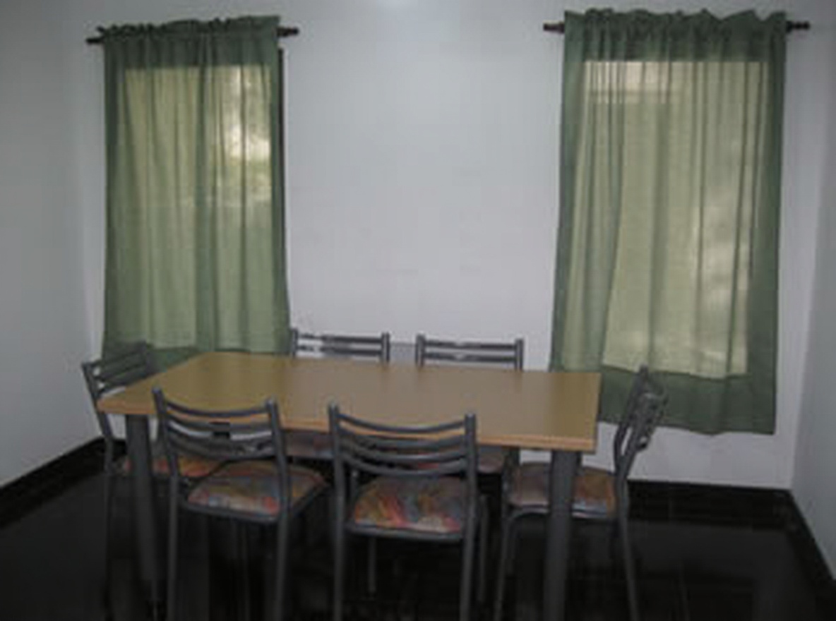 Departamento con pileta y parrilla en Costa del Este miniatura 4