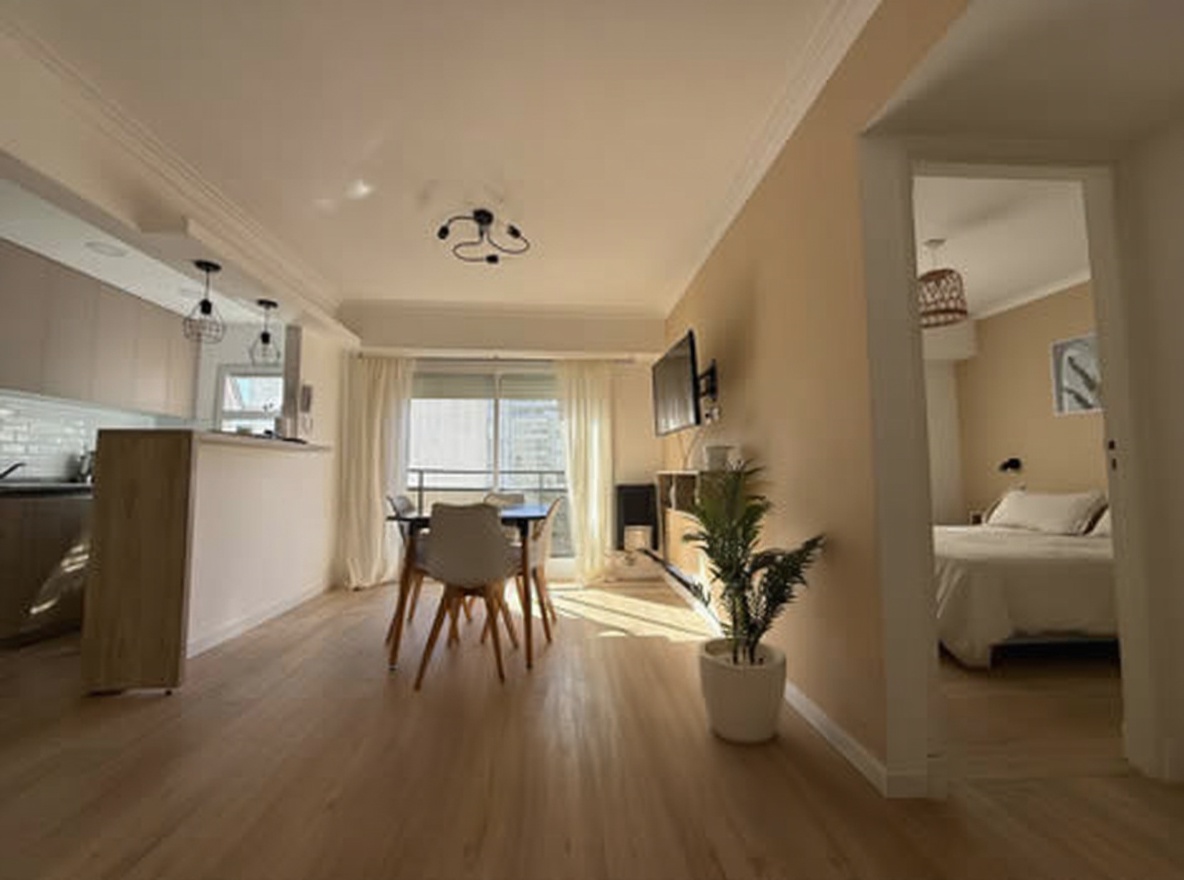 Departamento luminoso de 2 ambientes en Mar del Plata miniatura 4