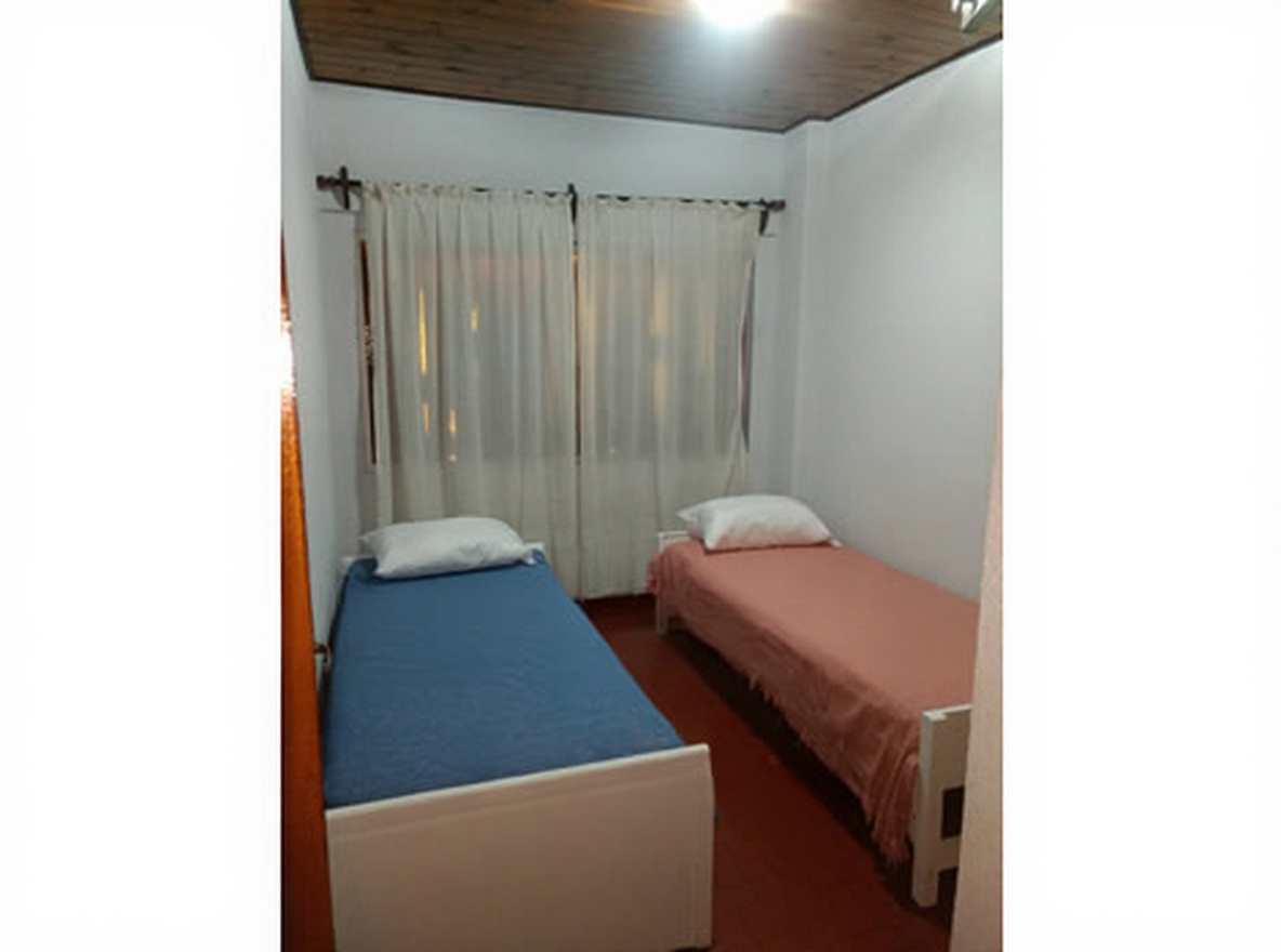Departamento con WiFi a 300 metros del mar en Mar del Tuyú miniatura 6