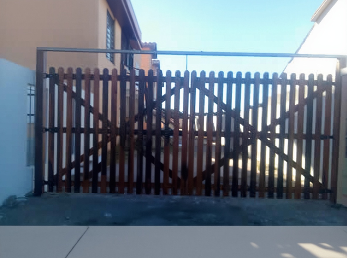 Casa con patio y parrilla frente al mar en Mar del Tuyú