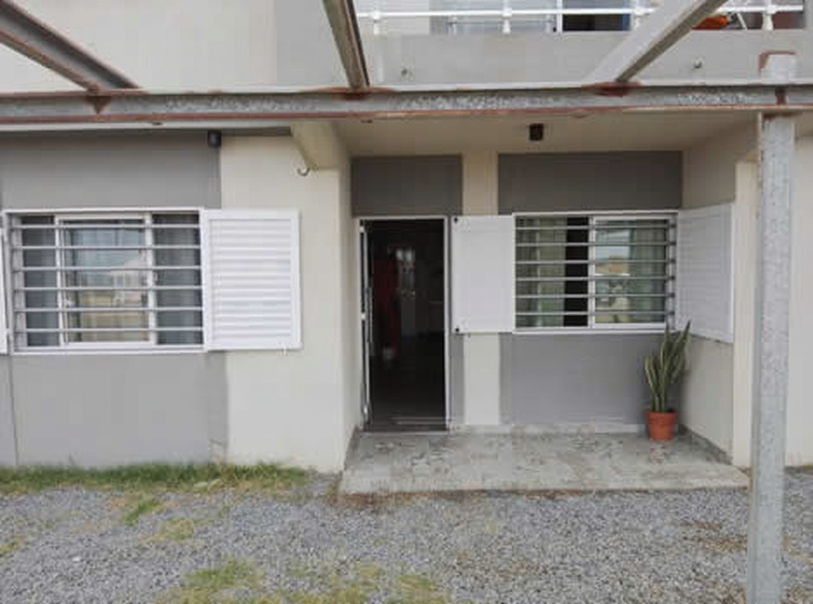 Dúplex con pileta y parrilla frente al mar en Mar del Tuyú