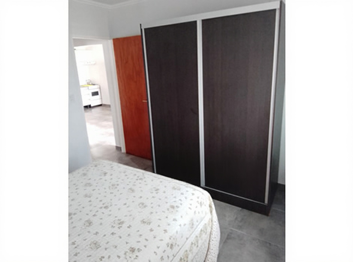 Dúplex con pileta y parrilla frente al mar en Mar del Tuyú miniatura 6