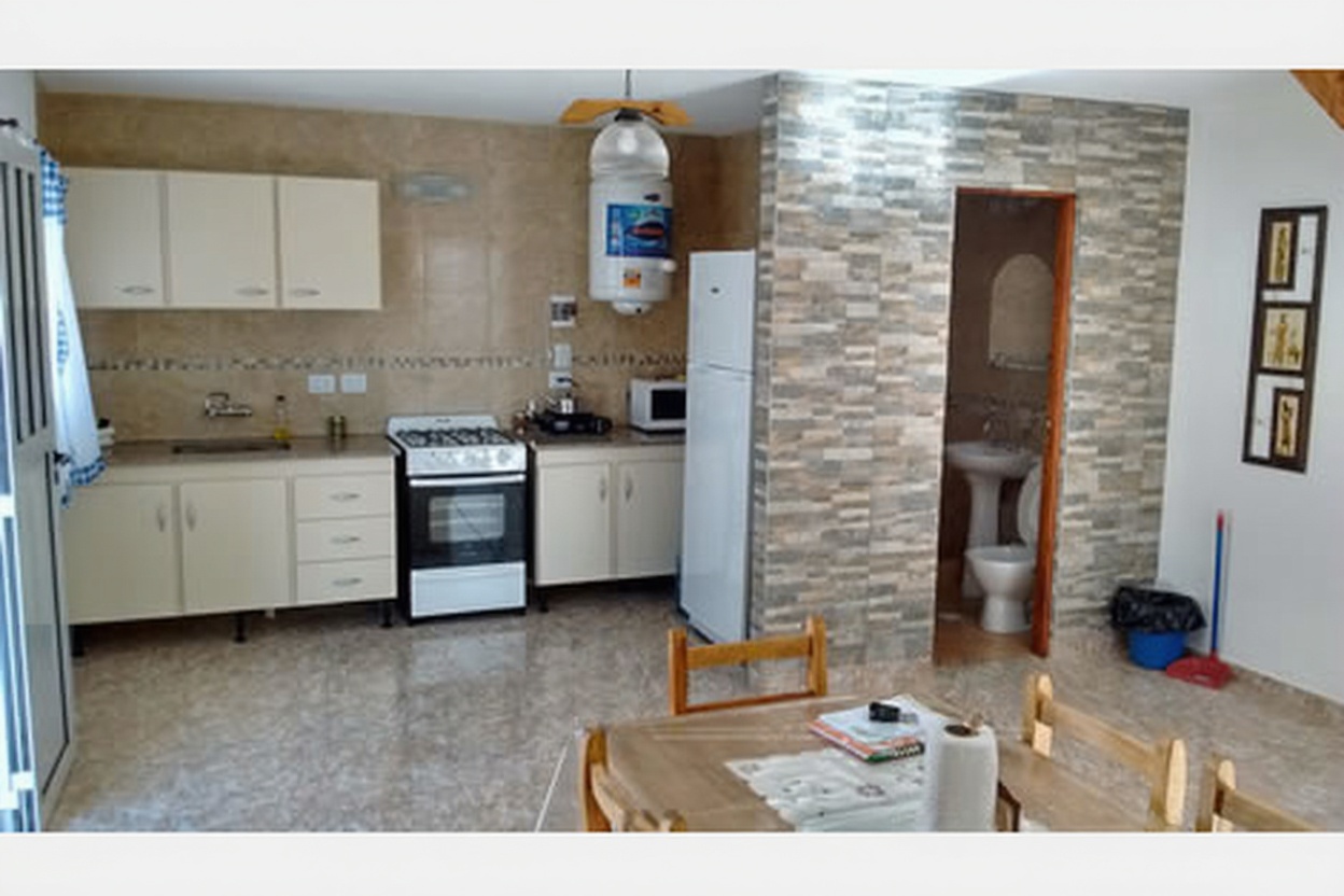 Dúplex con pileta y parrilla frente al mar en Mar del Tuyú miniatura 10